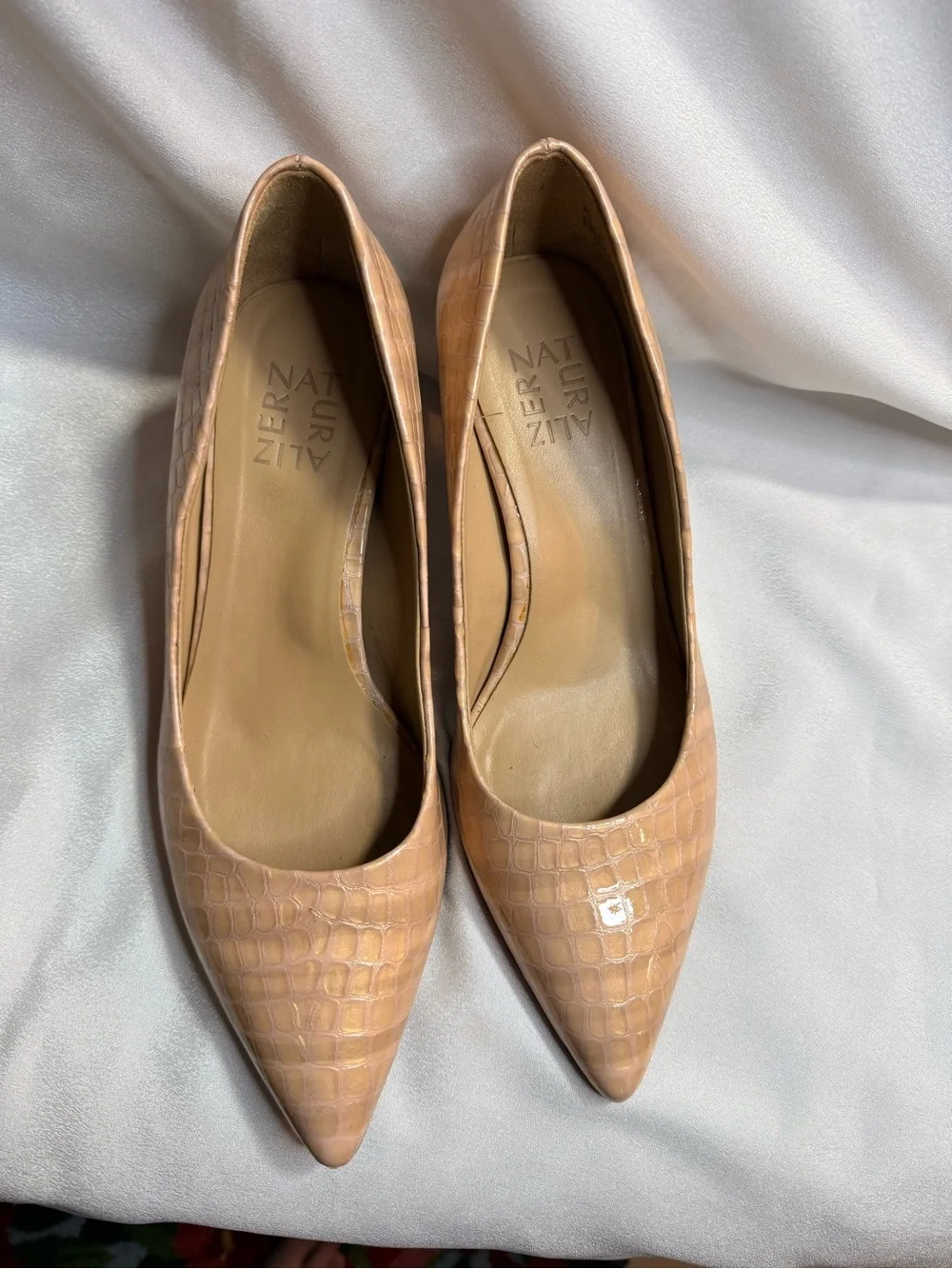 Naturalizer Everly Beige Croc Patent Leather Pumps Size 8.5